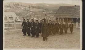 Oddział KPW ćwiczy musztrę, Worochta 1933